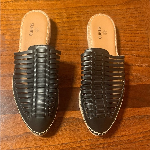 Looking for stylish summer shoes? Try these Espadrilles by Susina. - Picture 3 of 3